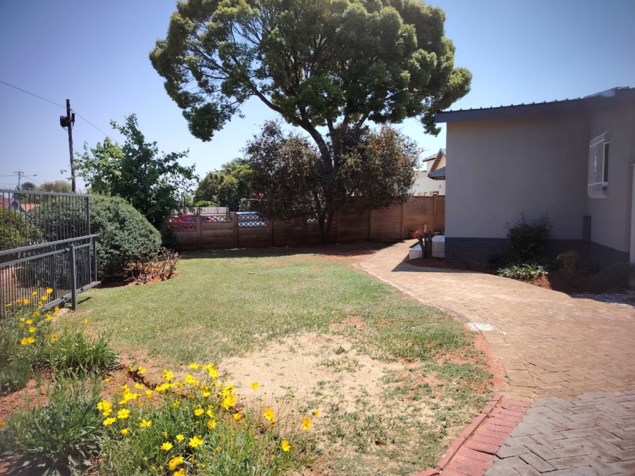 4 Bedroom Property for Sale in Greenhills Gauteng