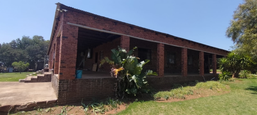 7 Bedroom Property for Sale in Randridge Ah Gauteng