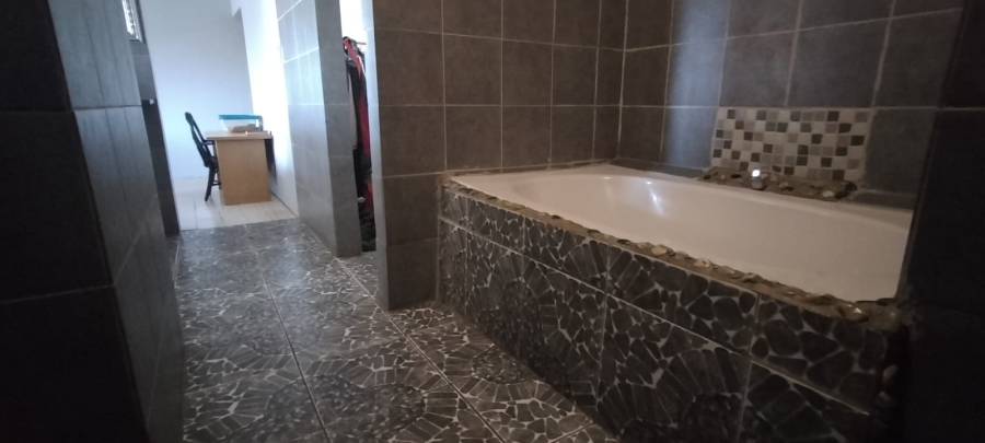 7 Bedroom Property for Sale in Randridge Ah Gauteng