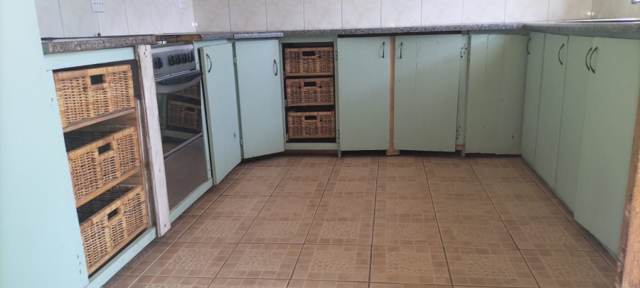 7 Bedroom Property for Sale in Randridge Ah Gauteng