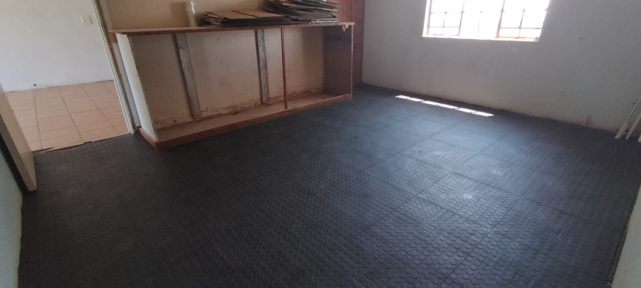 7 Bedroom Property for Sale in Randridge Ah Gauteng