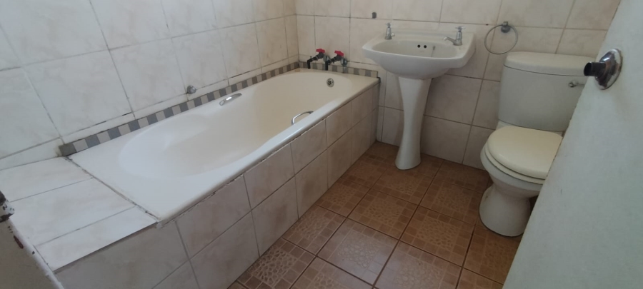 7 Bedroom Property for Sale in Randridge Ah Gauteng