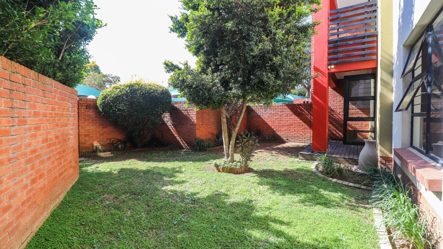 2 Bedroom Property for Sale in Douglasdale Gauteng