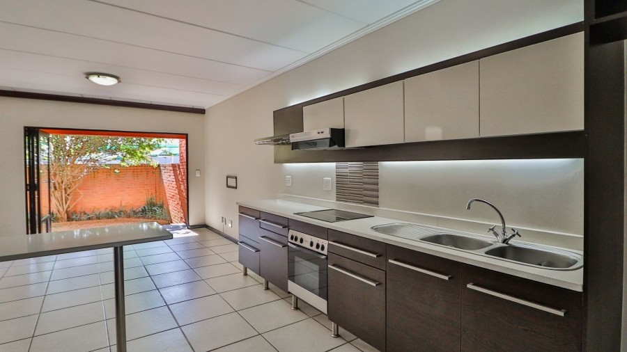 2 Bedroom Property for Sale in Douglasdale Gauteng