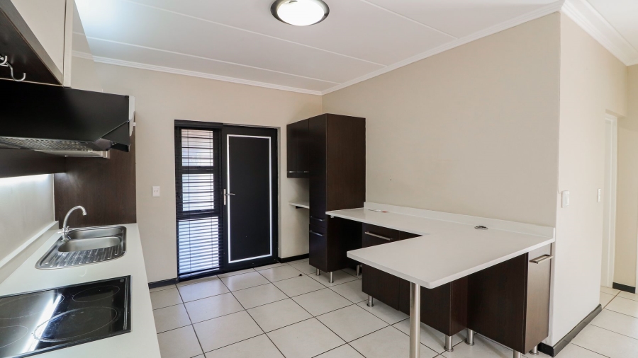 2 Bedroom Property for Sale in Douglasdale Gauteng