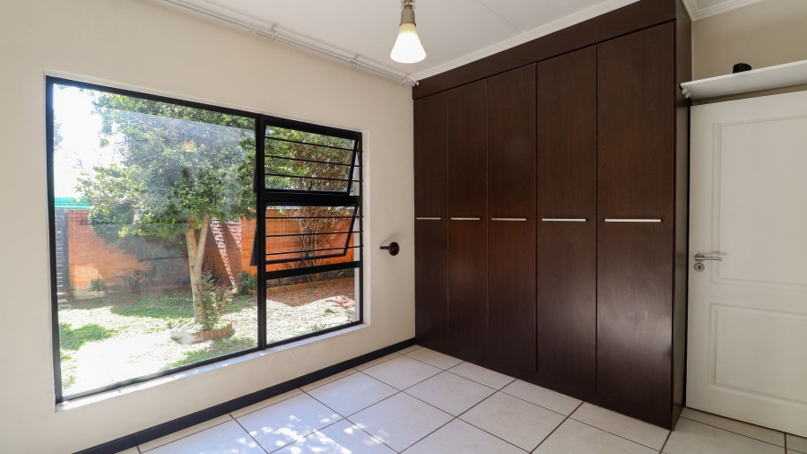 2 Bedroom Property for Sale in Douglasdale Gauteng