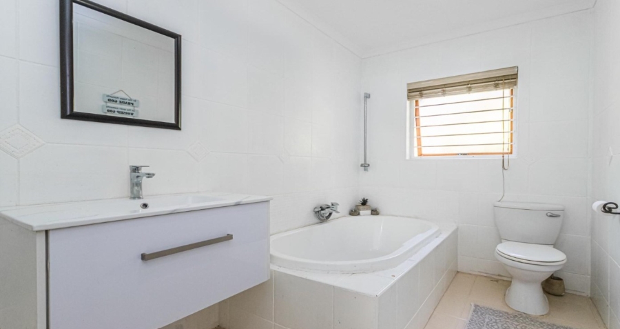 3 Bedroom Property for Sale in Ruimsig Gauteng