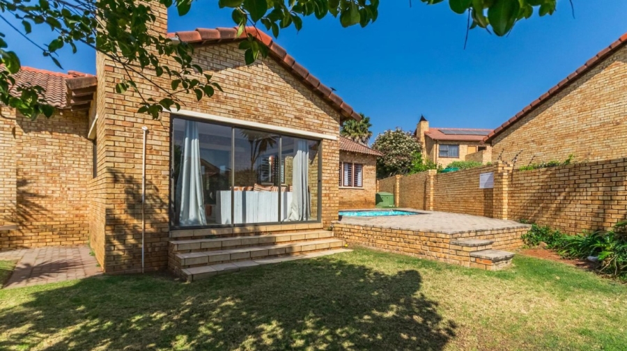 3 Bedroom Property for Sale in Ruimsig Gauteng