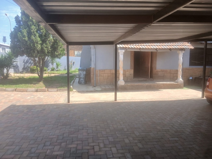 3 Bedroom Property for Sale in Toekomsrus Gauteng