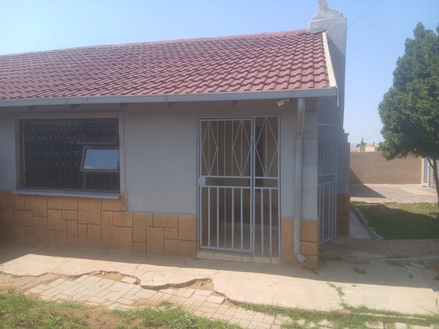 3 Bedroom Property for Sale in Toekomsrus Gauteng