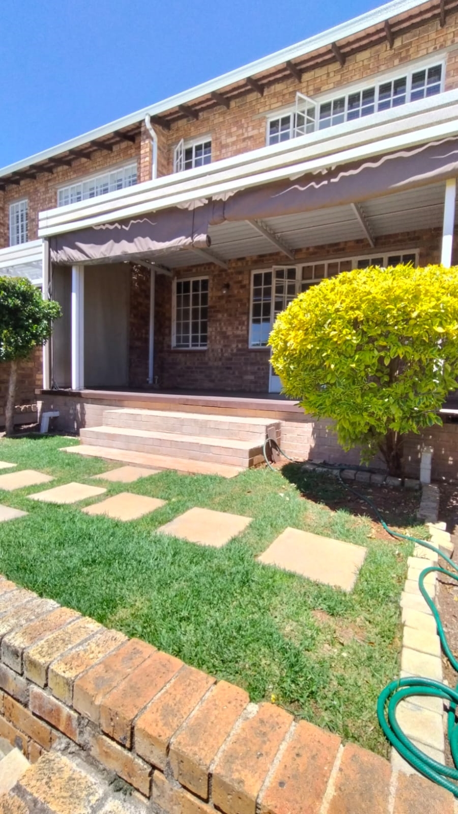 2 Bedroom Property for Sale in Constantia Kloof Gauteng