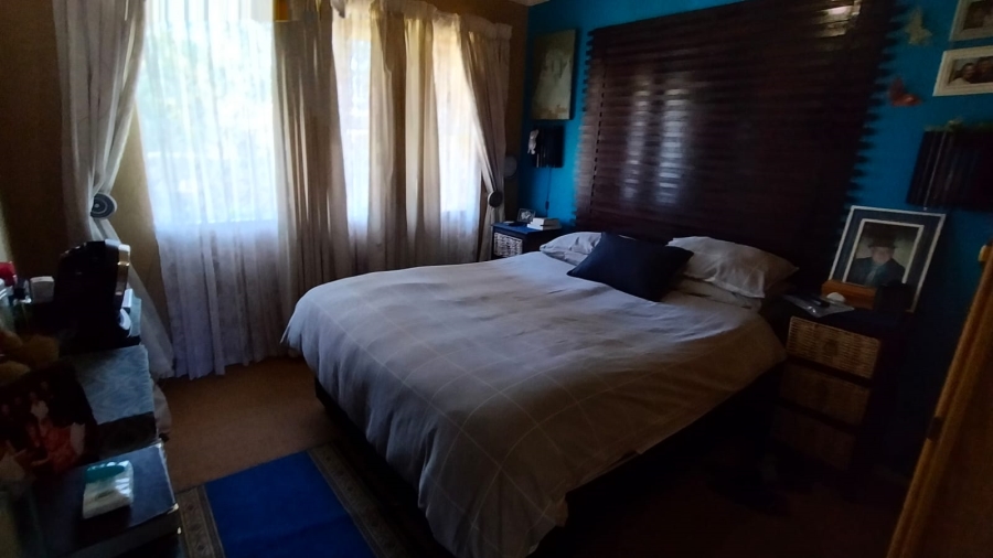 4 Bedroom Property for Sale in Rangeview Gauteng