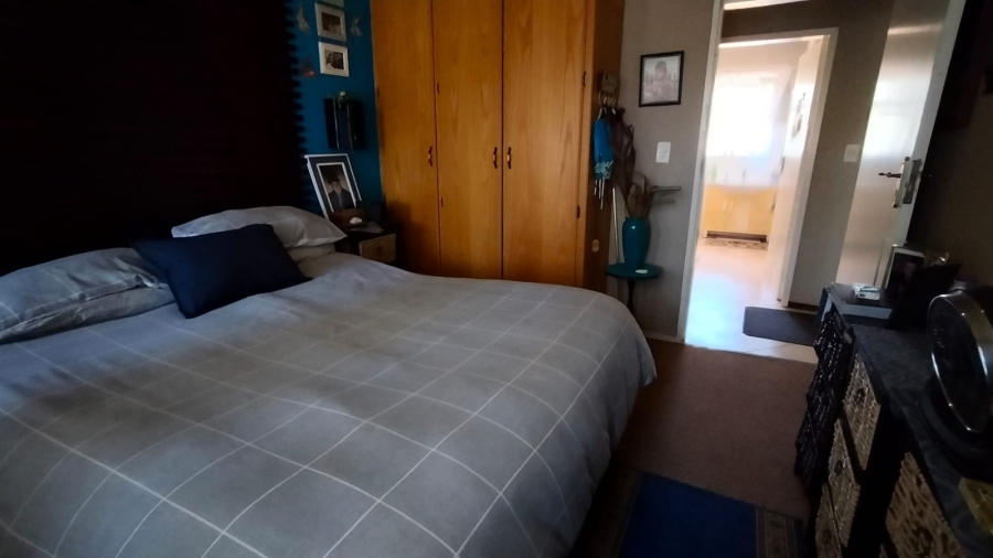 4 Bedroom Property for Sale in Rangeview Gauteng