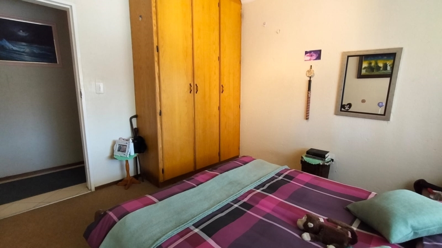 4 Bedroom Property for Sale in Rangeview Gauteng