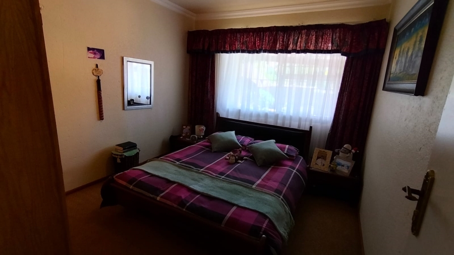 4 Bedroom Property for Sale in Rangeview Gauteng