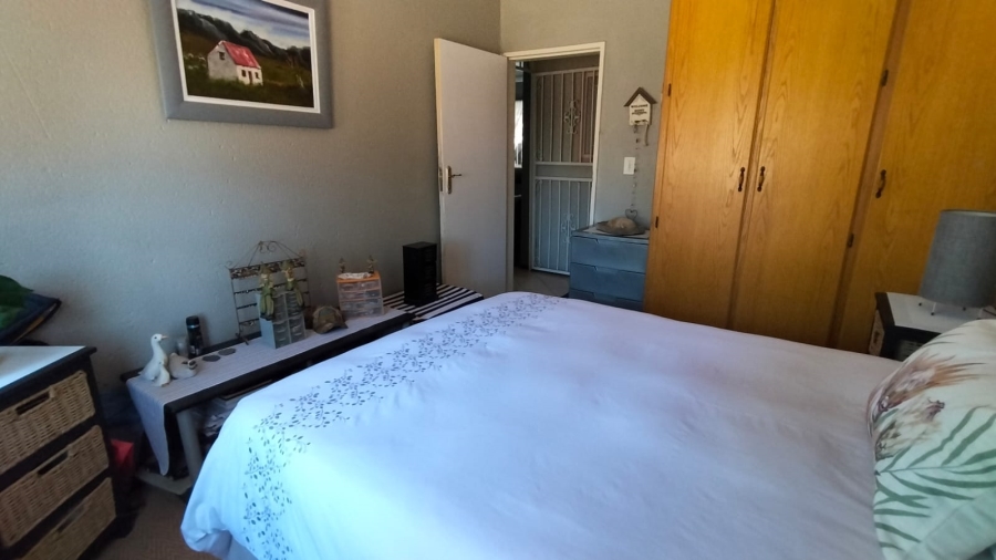 4 Bedroom Property for Sale in Rangeview Gauteng