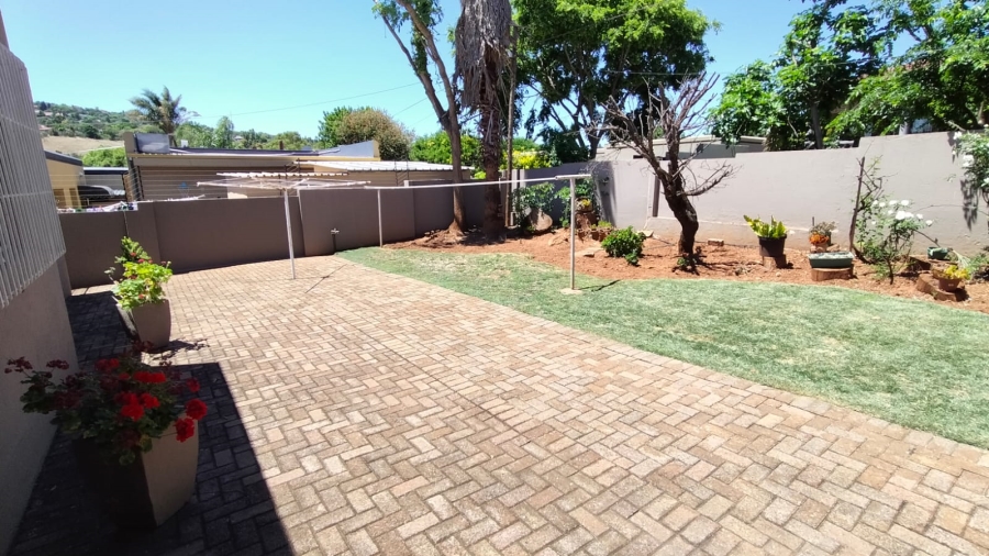 4 Bedroom Property for Sale in Rangeview Gauteng