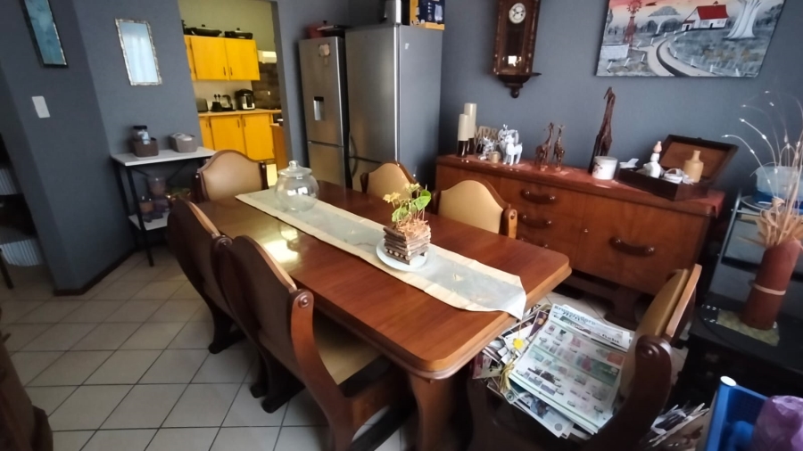 4 Bedroom Property for Sale in Rangeview Gauteng