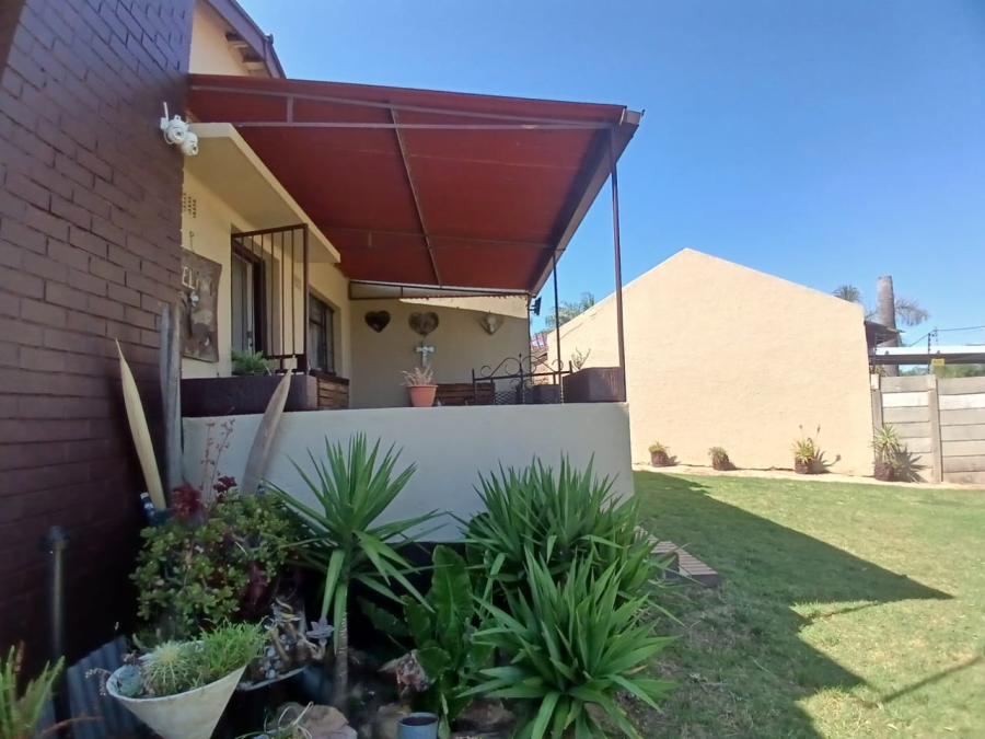 4 Bedroom Property for Sale in Mindalore Gauteng