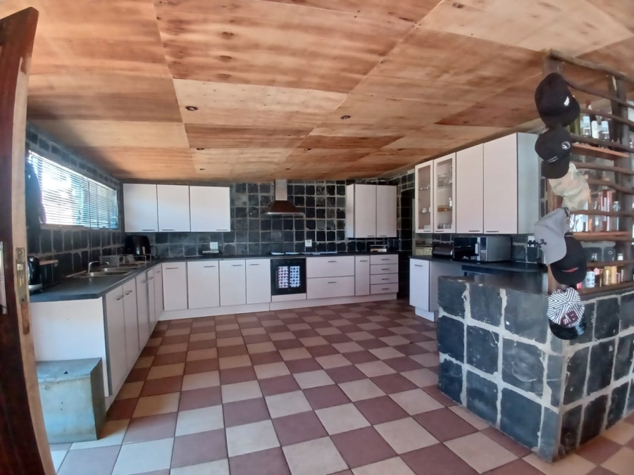 4 Bedroom Property for Sale in Mindalore Gauteng