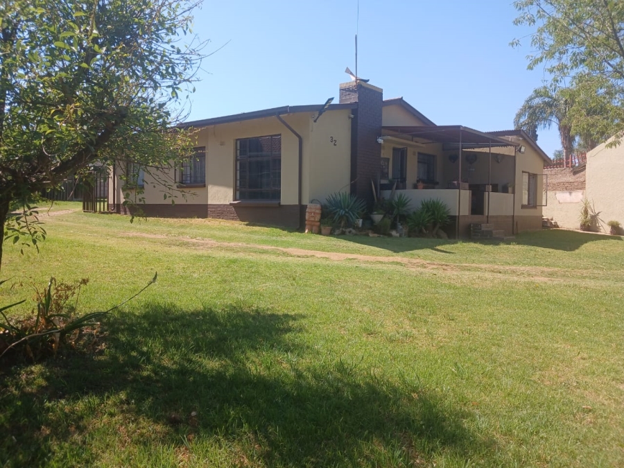 4 Bedroom Property for Sale in Mindalore Gauteng