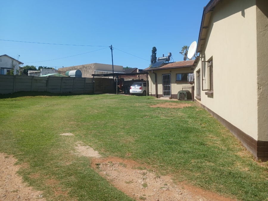 4 Bedroom Property for Sale in Mindalore Gauteng