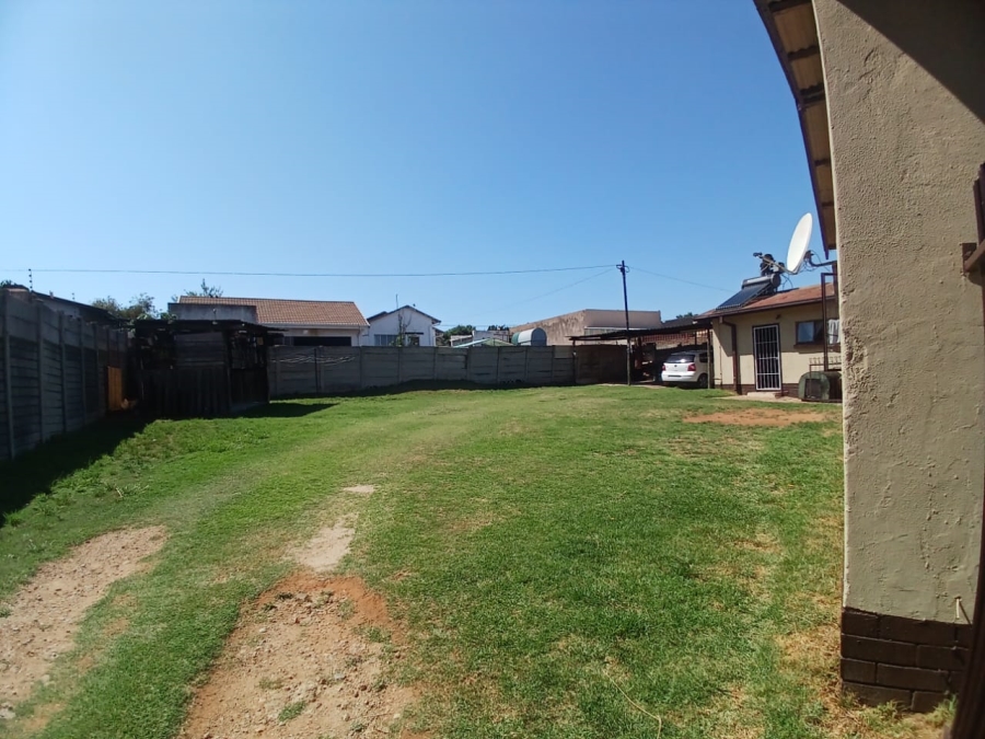 4 Bedroom Property for Sale in Mindalore Gauteng