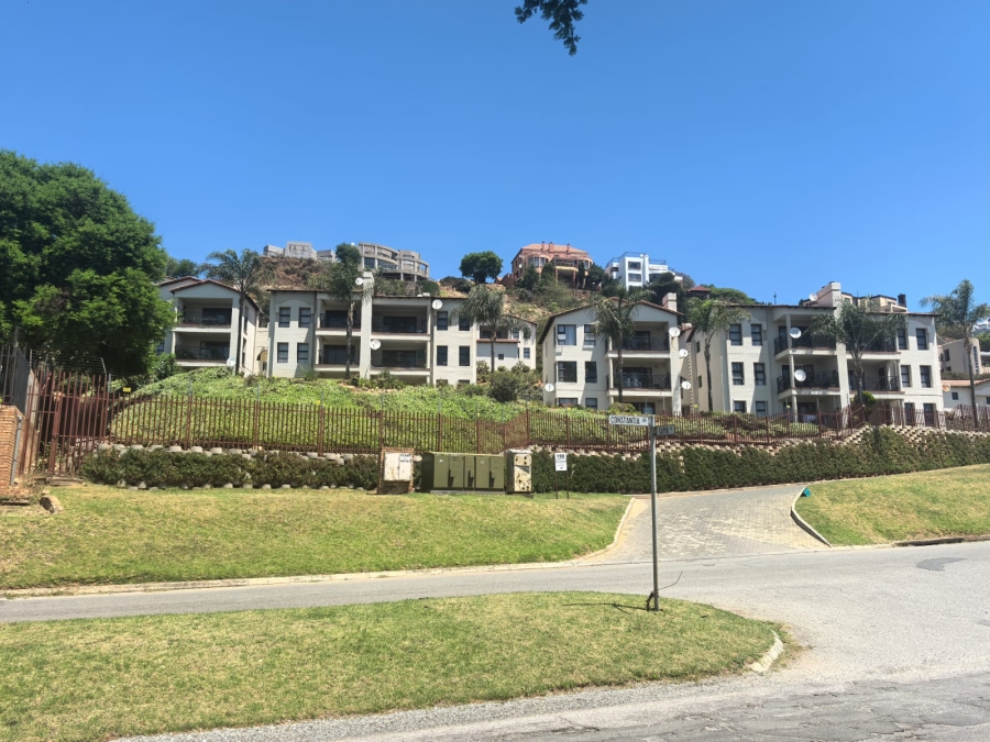 2 Bedroom Property for Sale in Constantia Kloof Gauteng