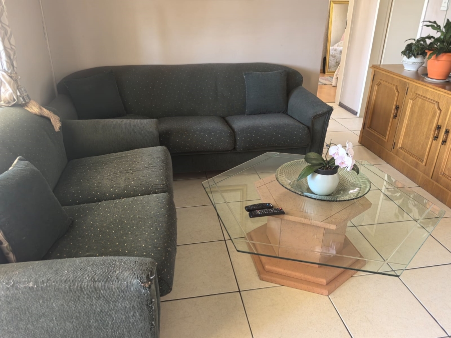 2 Bedroom Property for Sale in Constantia Kloof Gauteng