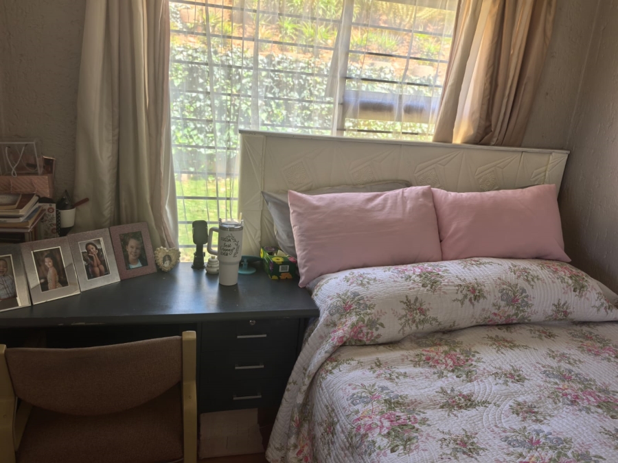 2 Bedroom Property for Sale in Constantia Kloof Gauteng