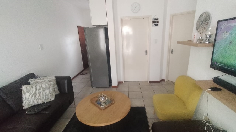 2 Bedroom Property for Sale in Aureus Gauteng