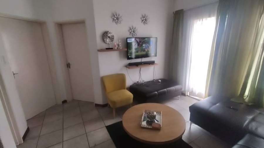 2 Bedroom Property for Sale in Aureus Gauteng