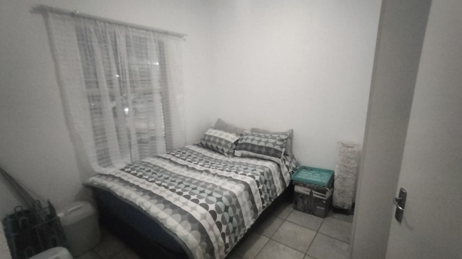 2 Bedroom Property for Sale in Aureus Gauteng