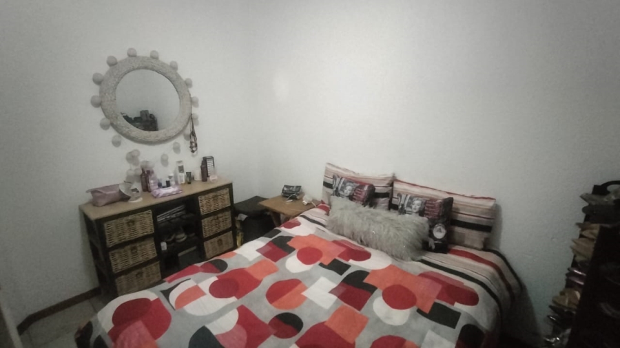 2 Bedroom Property for Sale in Aureus Gauteng