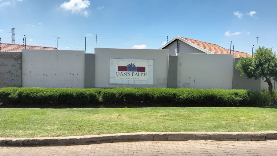 2 Bedroom Property for Sale in Aureus Gauteng