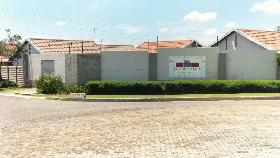 2 Bedroom Property for Sale in Aureus Gauteng