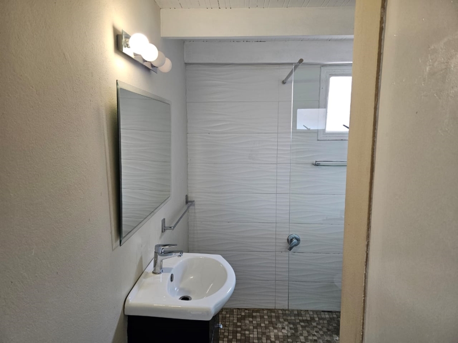 To Let 1 Bedroom Property for Rent in Northcliff Gauteng