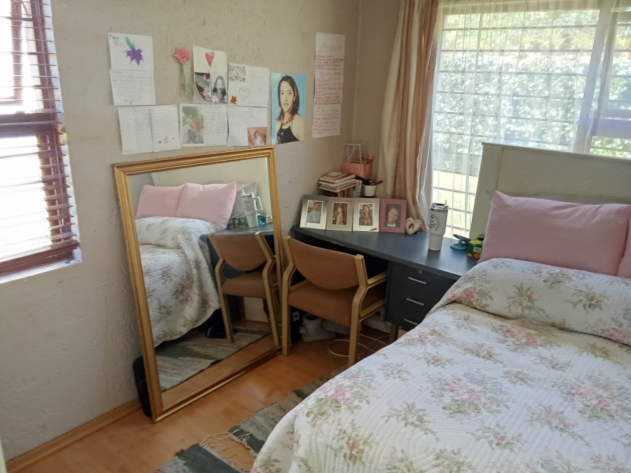 2 Bedroom Property for Sale in Constantia Kloof Gauteng