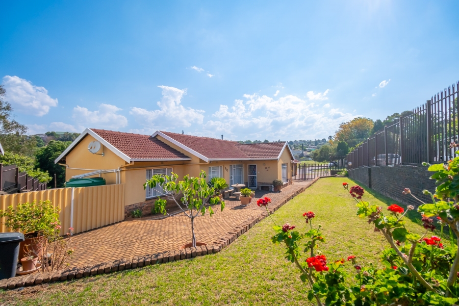3 Bedroom Property for Sale in Rangeview Gauteng