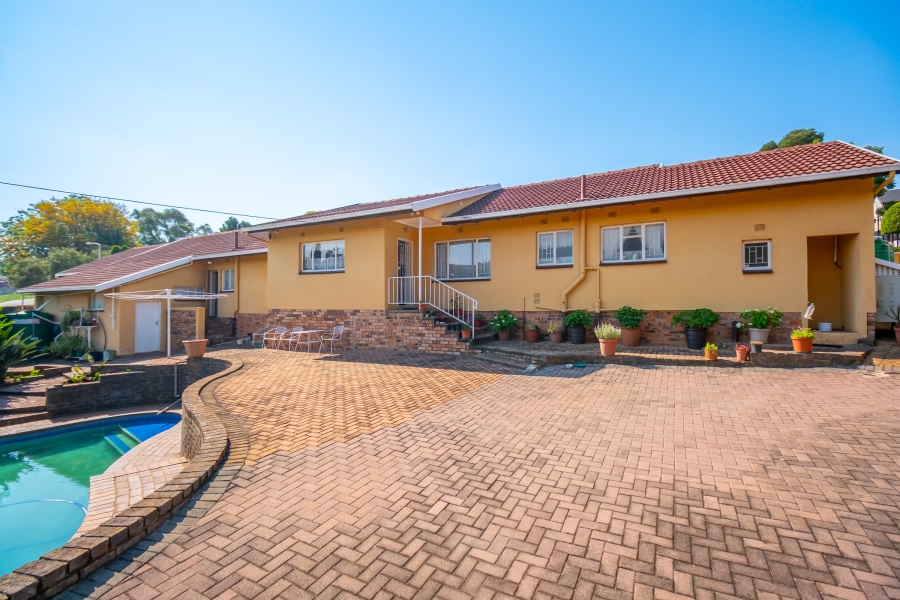3 Bedroom Property for Sale in Rangeview Gauteng
