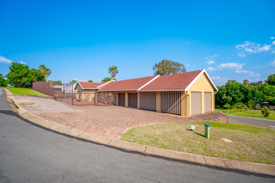 3 Bedroom Property for Sale in Rangeview Gauteng