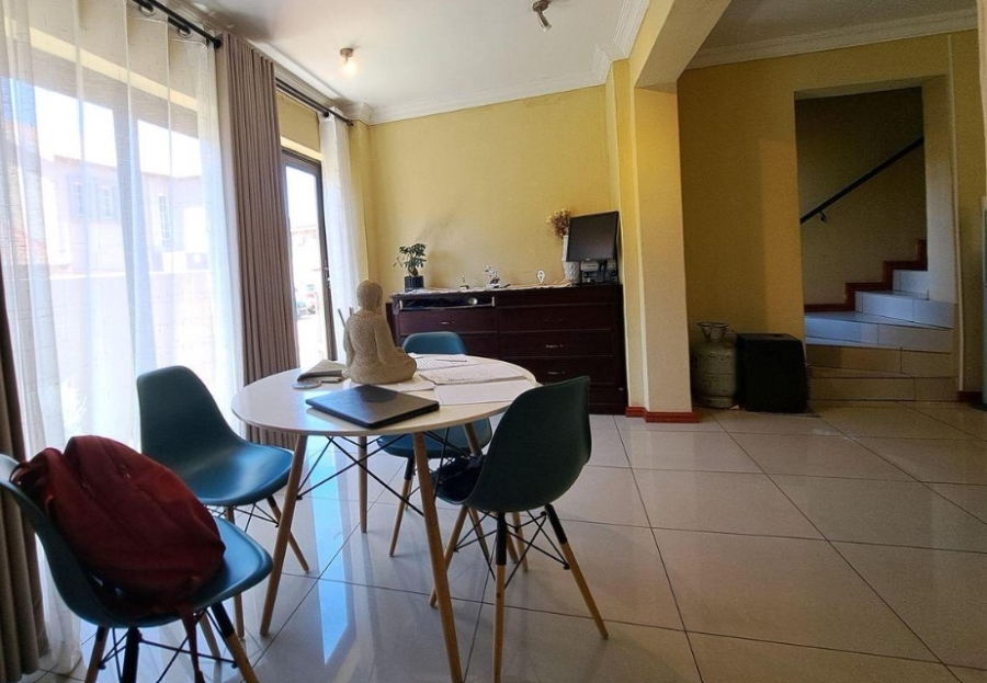 3 Bedroom Property for Sale in Willowbrook Gauteng