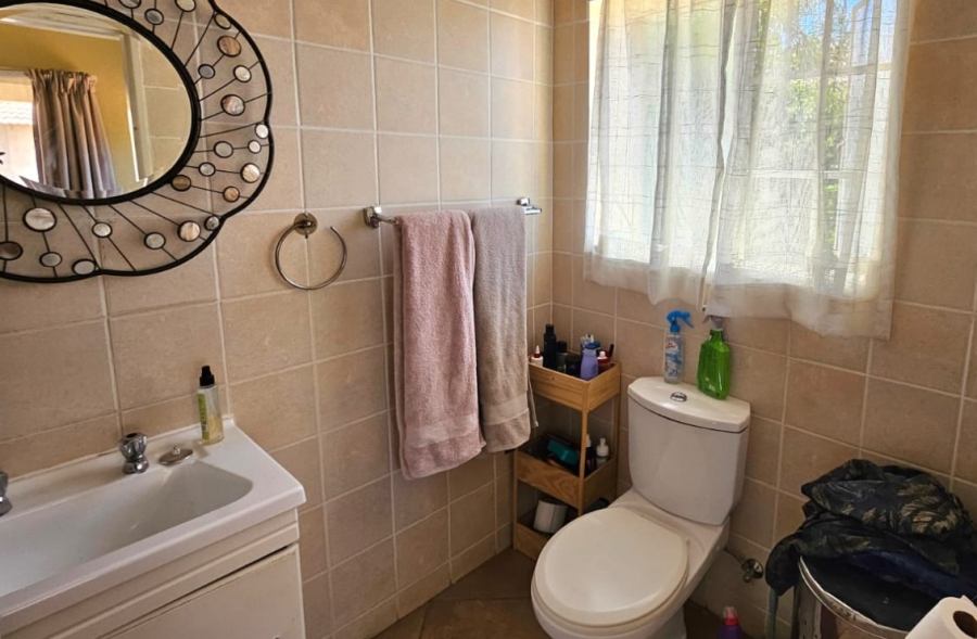 3 Bedroom Property for Sale in Willowbrook Gauteng