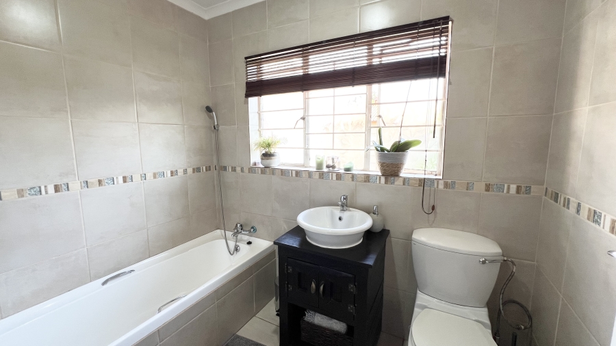3 Bedroom Property for Sale in Randpoort Gauteng