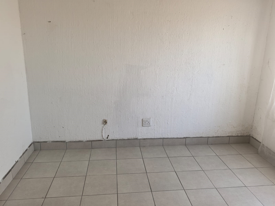 4 Bedroom Property for Sale in Wilro Park Gauteng