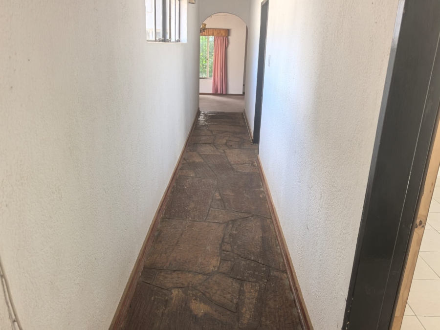 4 Bedroom Property for Sale in Wilro Park Gauteng