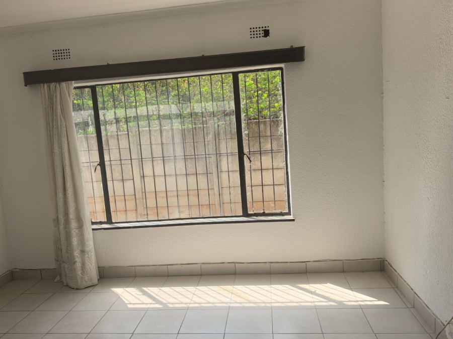 4 Bedroom Property for Sale in Wilro Park Gauteng