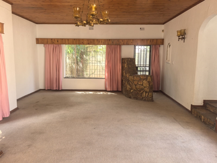 4 Bedroom Property for Sale in Wilro Park Gauteng