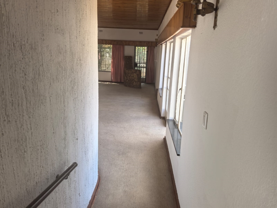 4 Bedroom Property for Sale in Wilro Park Gauteng
