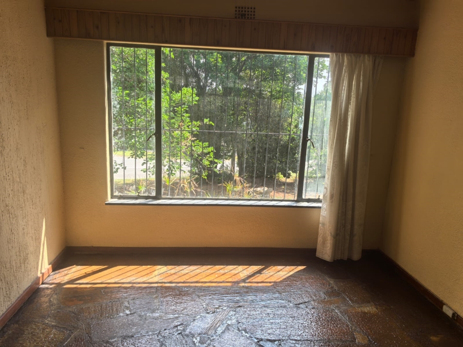 4 Bedroom Property for Sale in Wilro Park Gauteng